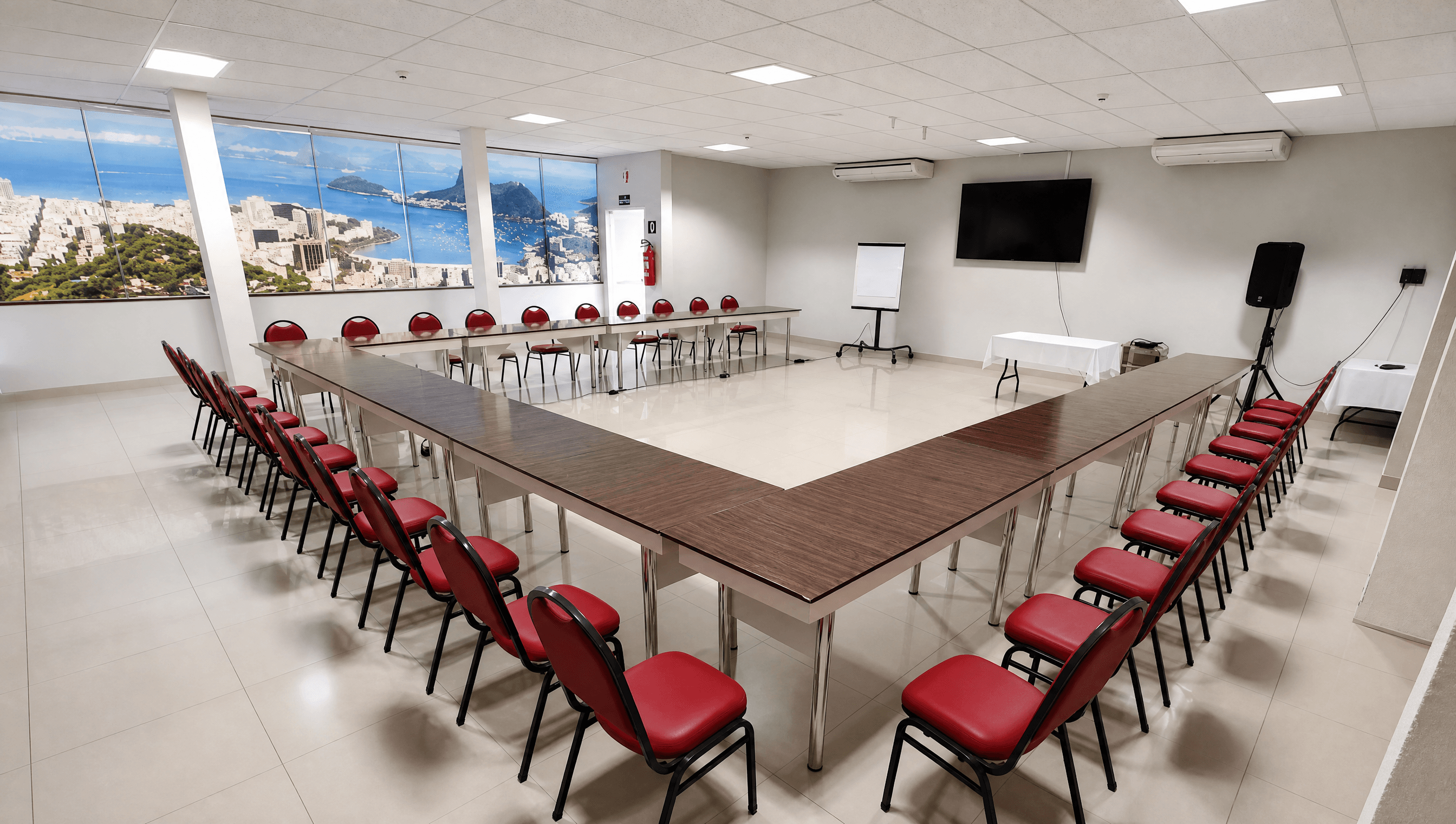 Sala de reuniões do Tezla Hotel